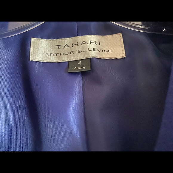 Dressed Jacket Tahari - Picture 2 of 5